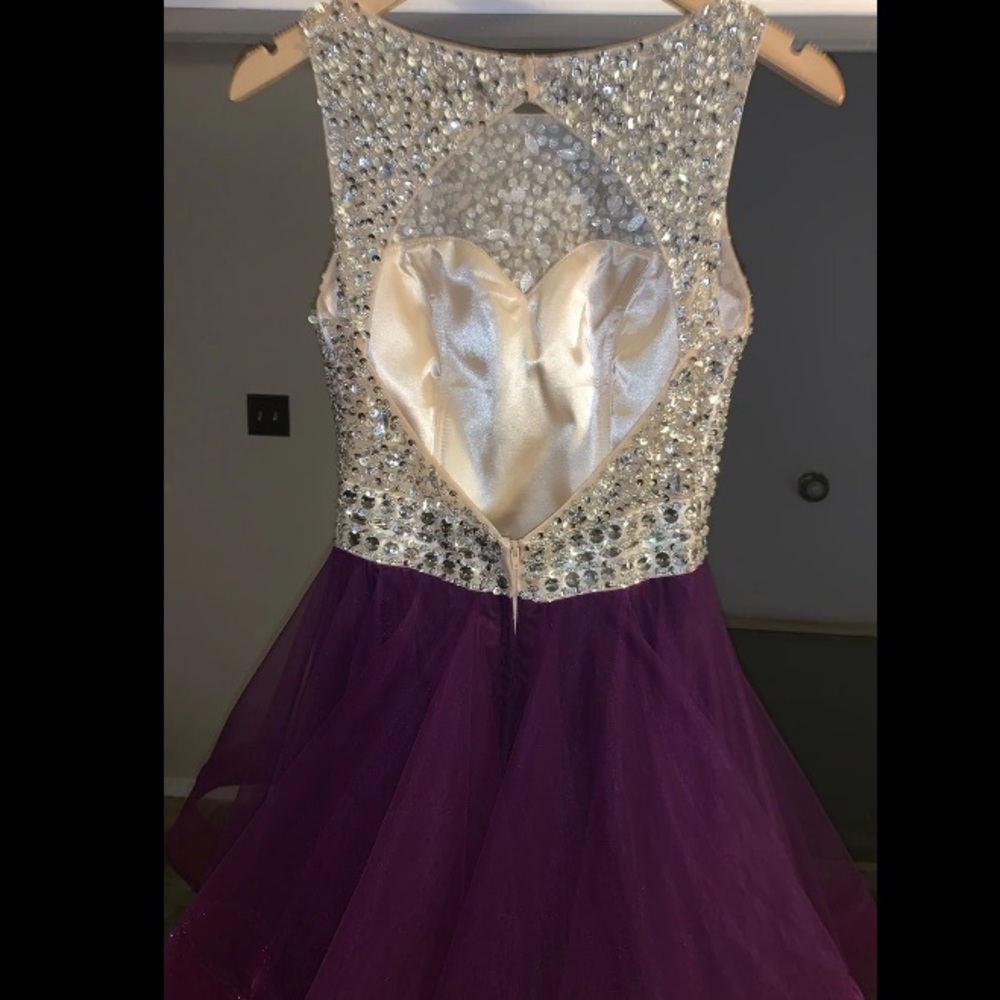 Prom; pageant Dress size 4 - Picture 8 of 8